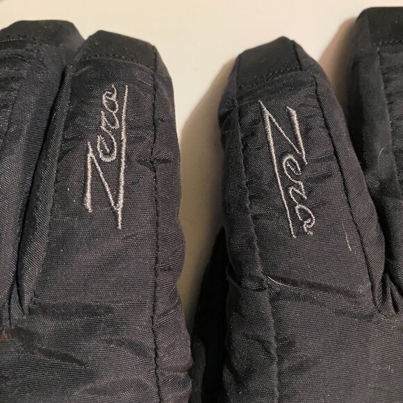 ZeroXposur Women’s Ski - Snowboard Gloves – Black & White – Size L - Picture 4 of 8